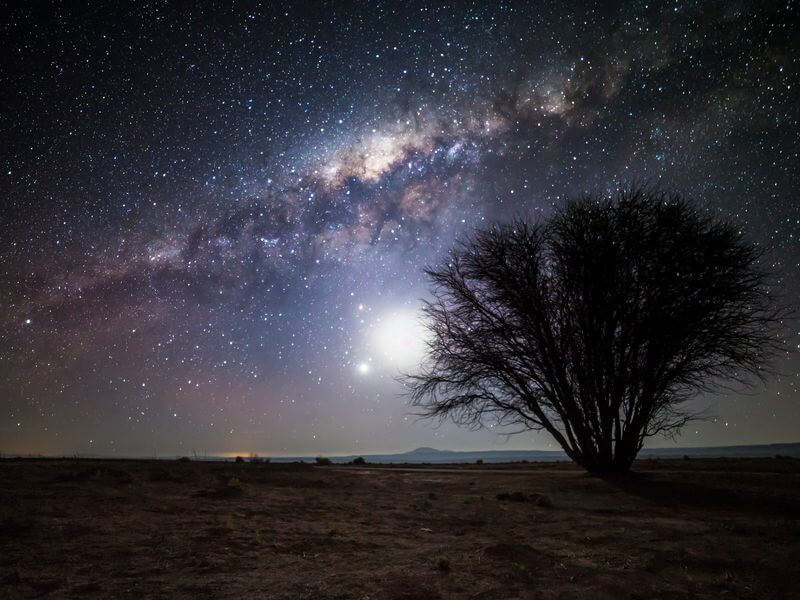 チリ北部のアタカマ砂漠で見る綺麗な星空