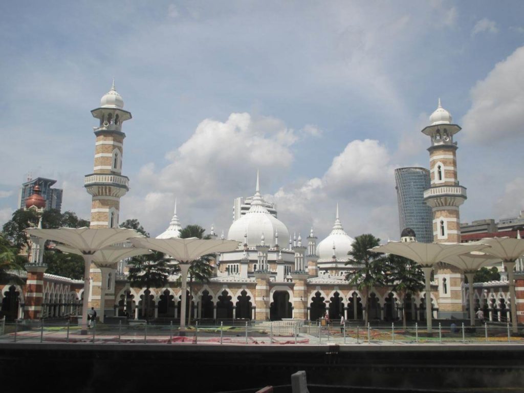 クアラルンプール最古のモスク「マスジッド・ジャメ・スルタン・アブドゥル・サマド（Masjid Jamek Sultan Abdul Samad）」の外観